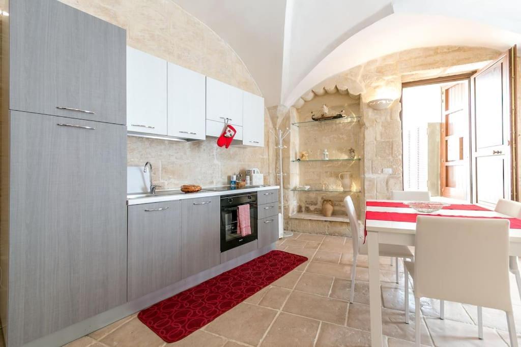 Dimora Del '500 In Zona Santa Croce Apartment Lecce Bagian luar foto