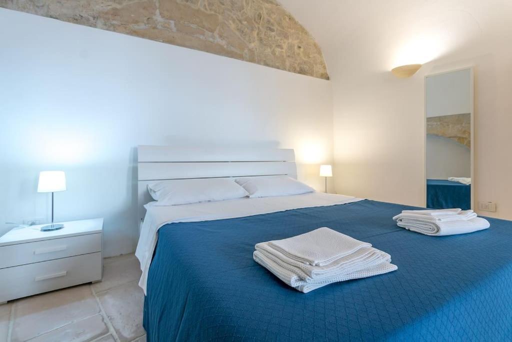 Dimora Del '500 In Zona Santa Croce Apartment Lecce Bagian luar foto
